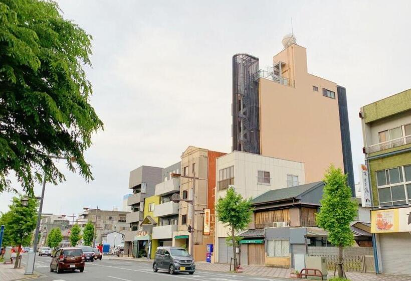 Petithotel017全室ミニキッチン付きファミリルーム 飲食街中心 阿波踊り会館7分 文理 徳島大学 アスティとくしま車8分