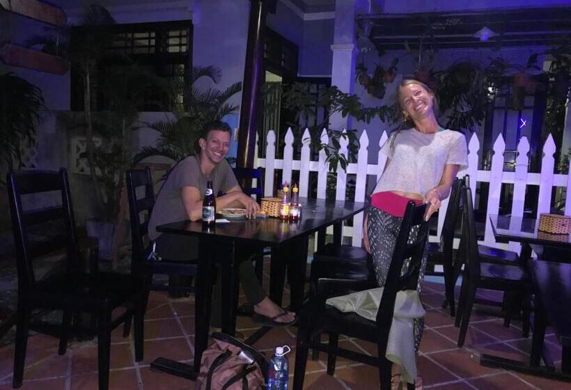 Cheerful Hoi An Hostel