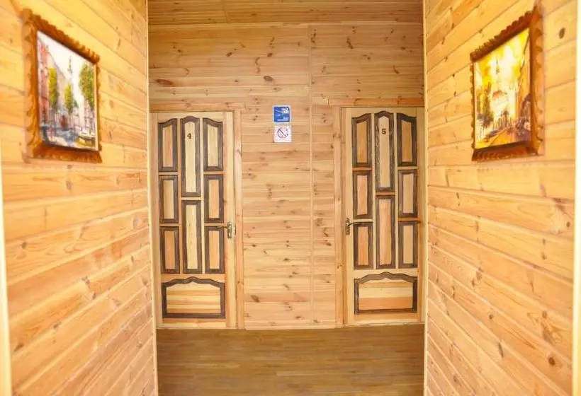Hostellux