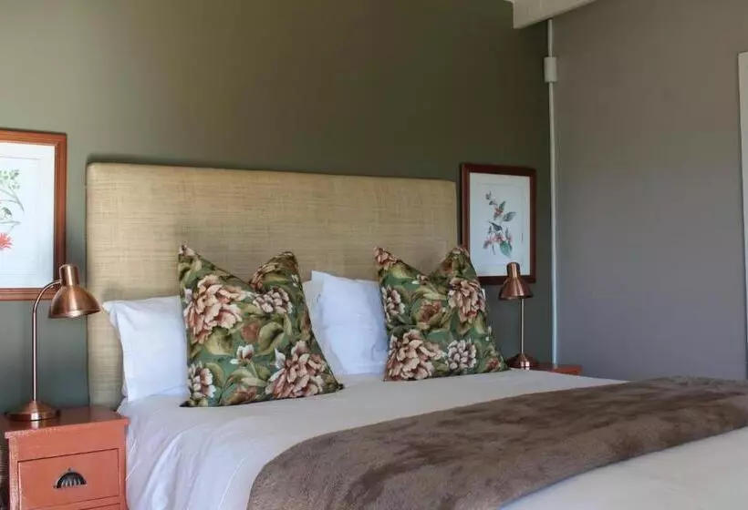 ホテル Cheverells Farm