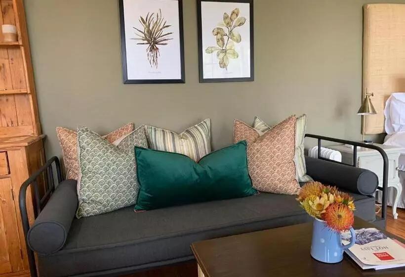 ホテル Cheverells Farm