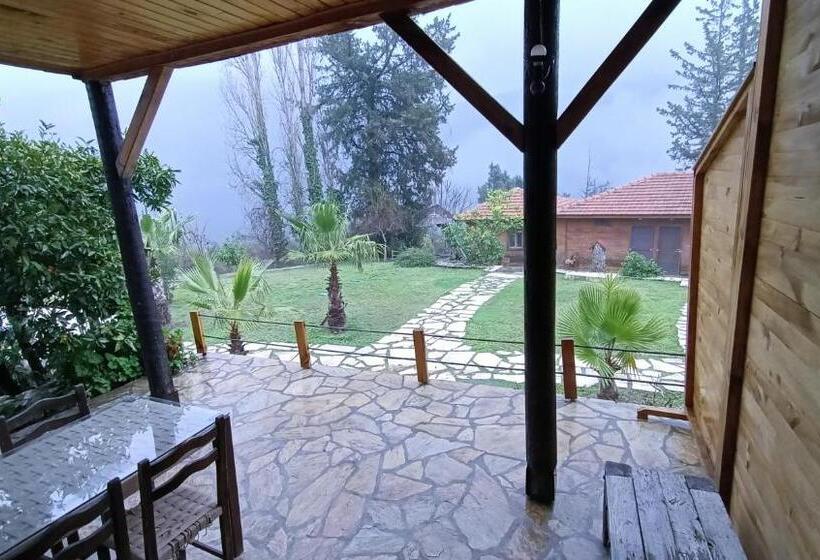 هتل Lycia Nature House