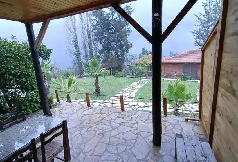 Hotelli Lycia Nature House