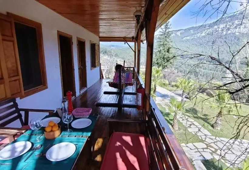 Hotelli Lycia Nature House