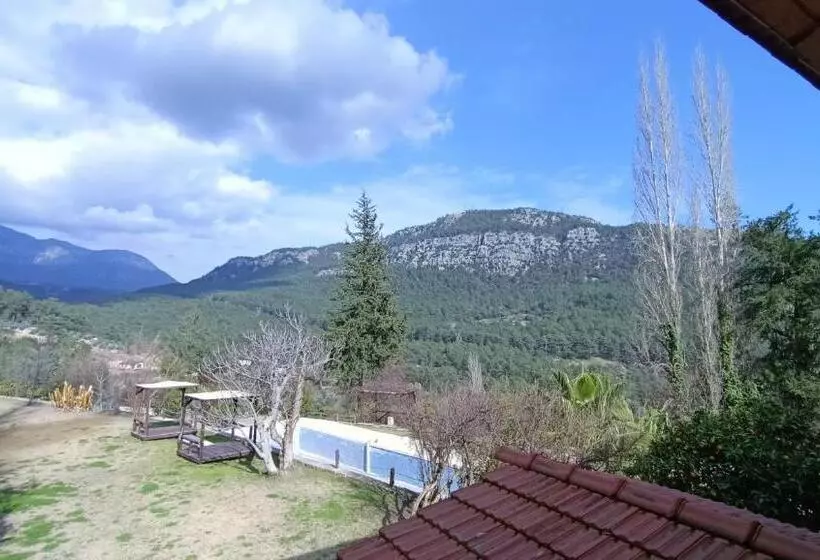 Hotelli Lycia Nature House