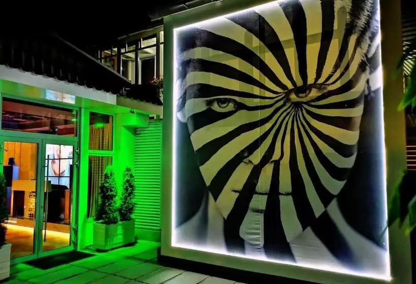 Hotelli Rgk Baron Gartenberg