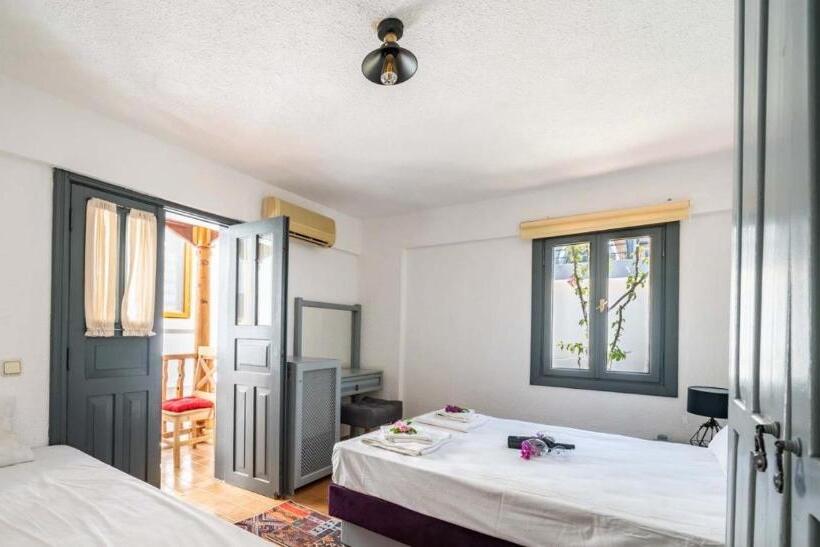 ペンション Old Trading House