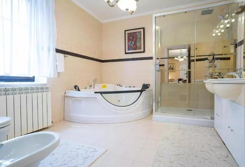 پانسیون Villa Alice