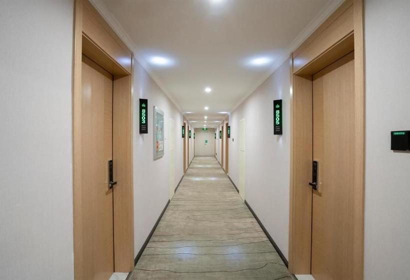 Отель Greentree Alliance  Dali Erhai Olympic Centre