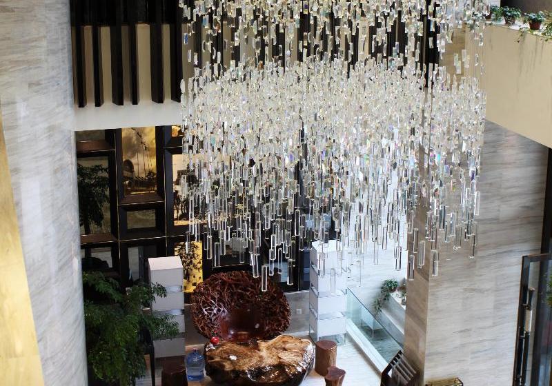 Отель Yiwu Wendemu International