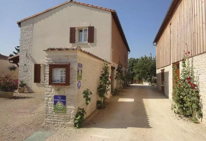 Aamiaismajoitus (B&B) Au Logis Du Marais Sauvage