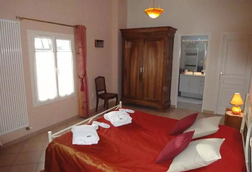 Aamiaismajoitus (B&B) Au Logis Du Marais Sauvage