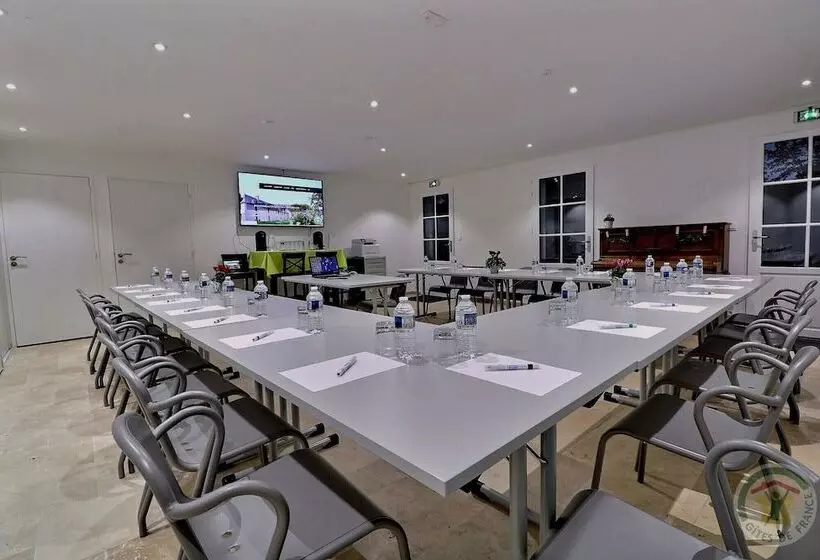 Aamiaismajoitus (B&B) Chateau Des Fontenelles