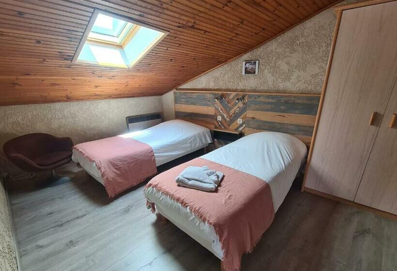 Отель La Fontaine