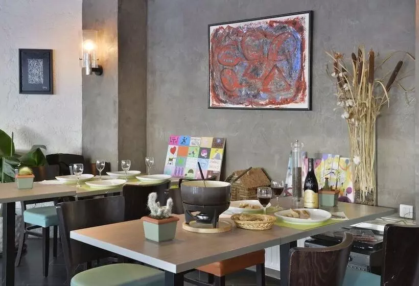 Aamiaismajoitus (B&B) Chambres D Hôtes Le Jorat