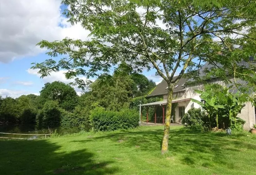 Aamiaismajoitus (B&B) La Ferme De L Isle Et Sa Roulotte