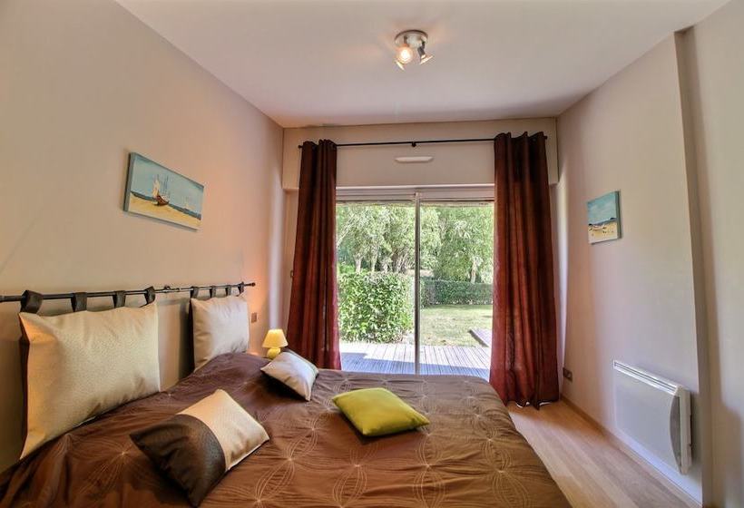 Gîte L Iris Proche De Dinan