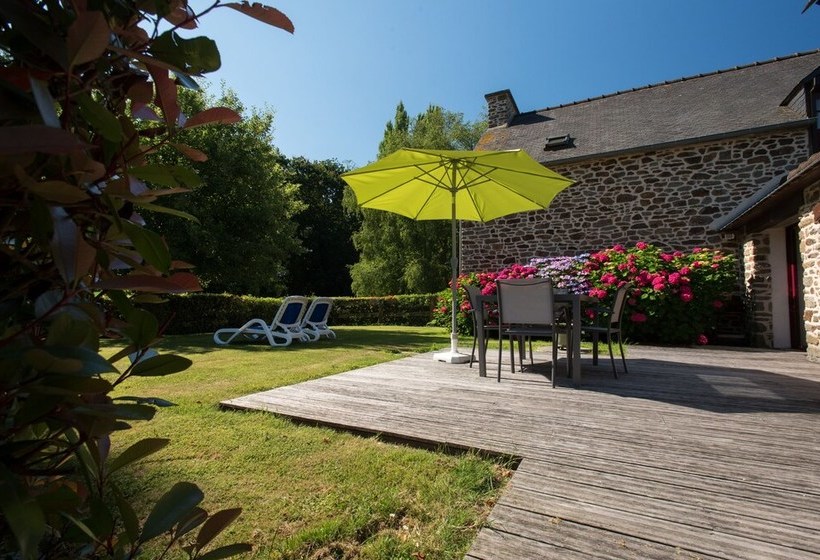 Gîte L Iris Proche De Dinan