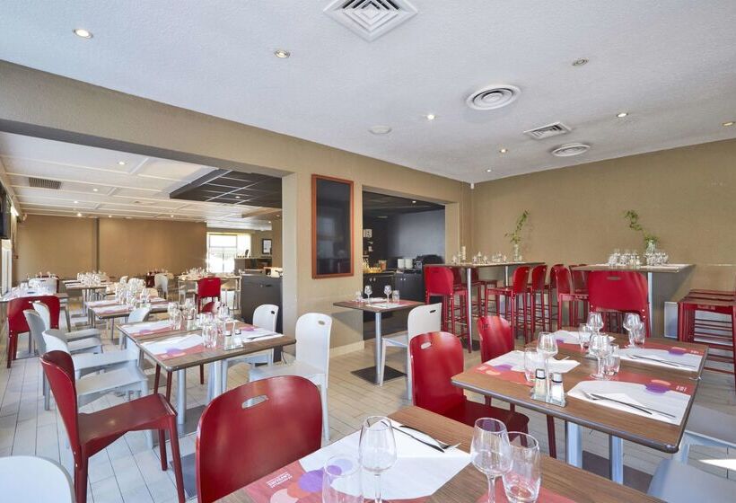 فندق Campanile Lyon Nord Ecully