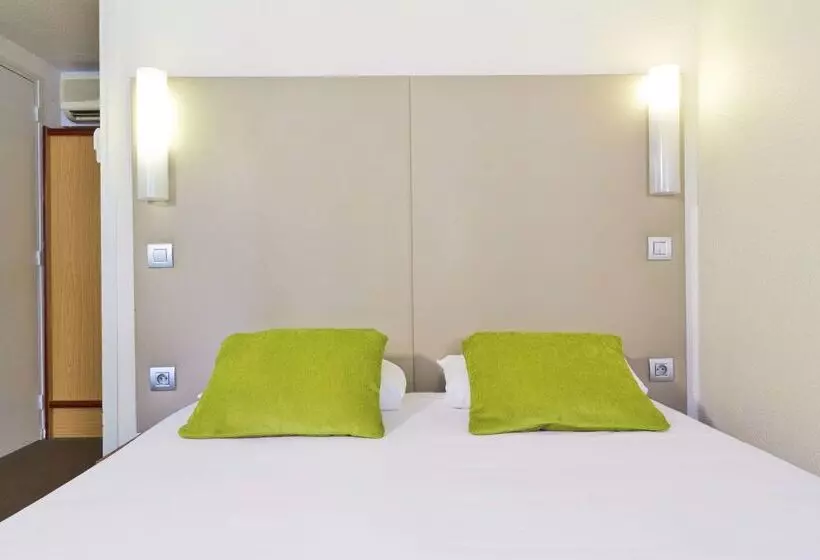 호텔 Campanile Lyon Nord Ecully