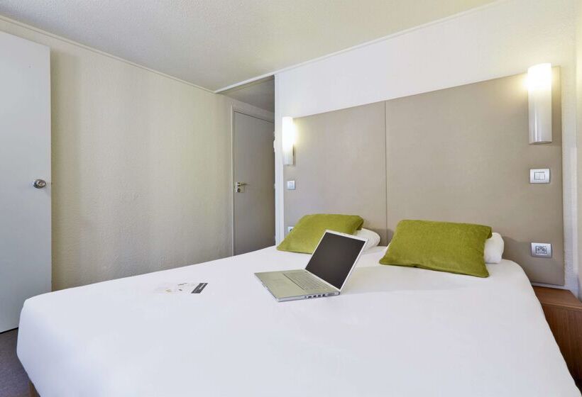 فندق Campanile Lyon Nord Ecully