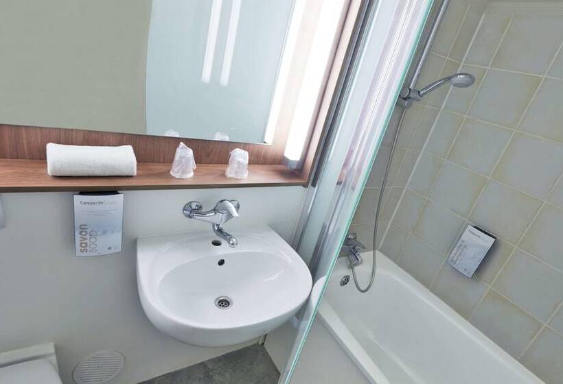 فندق Campanile Lyon Nord Ecully