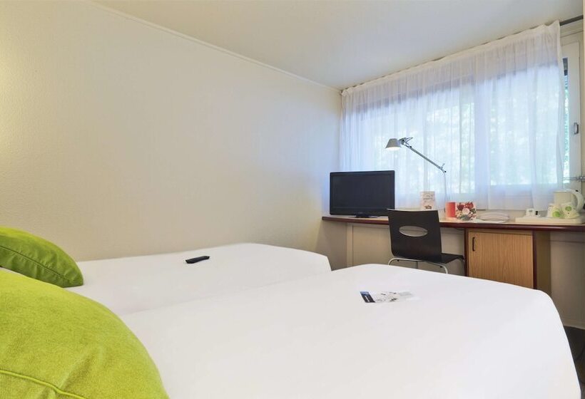 فندق Campanile Lyon Nord Ecully