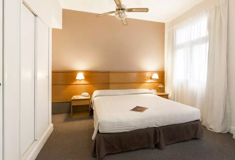 فندق Crisol Suites Catalinas