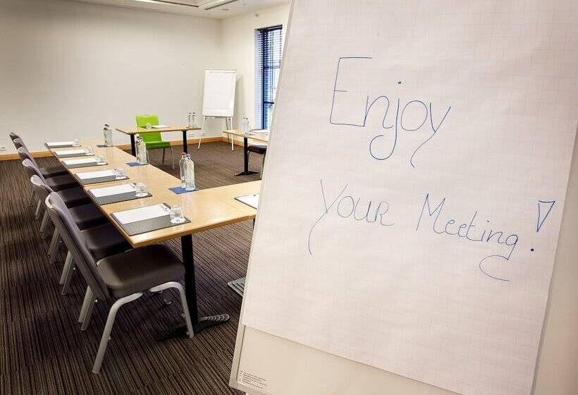 בית מלון כפרי Holiday Inn Express Hasselt, An Ihg