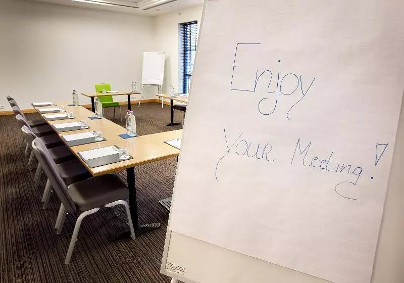 酒店 Holiday Inn Express Hasselt, An Ihg