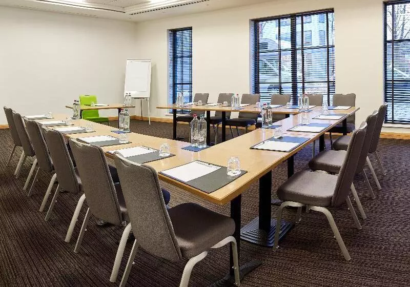 酒店 Holiday Inn Express Hasselt, An Ihg