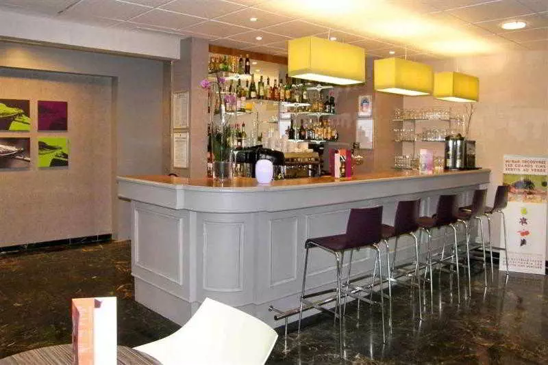 בית מלון כפרי Hôtel Mercure Cavaillon