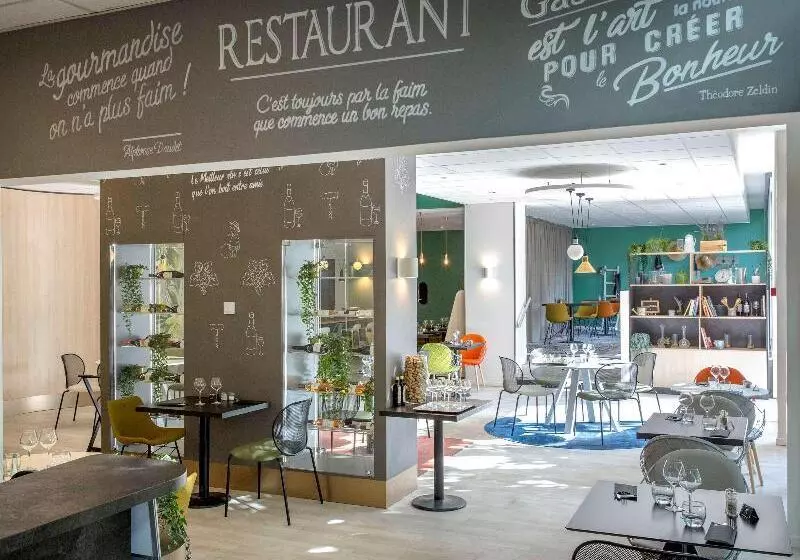 בית מלון כפרי Hôtel Mercure Cavaillon