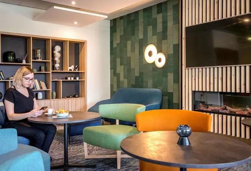 בית מלון כפרי Hôtel Mercure Cavaillon