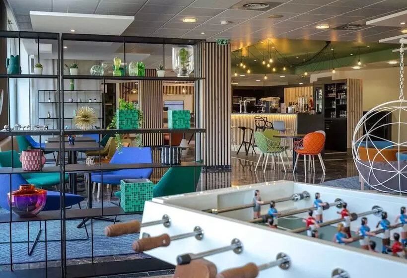 בית מלון כפרי Hôtel Mercure Cavaillon