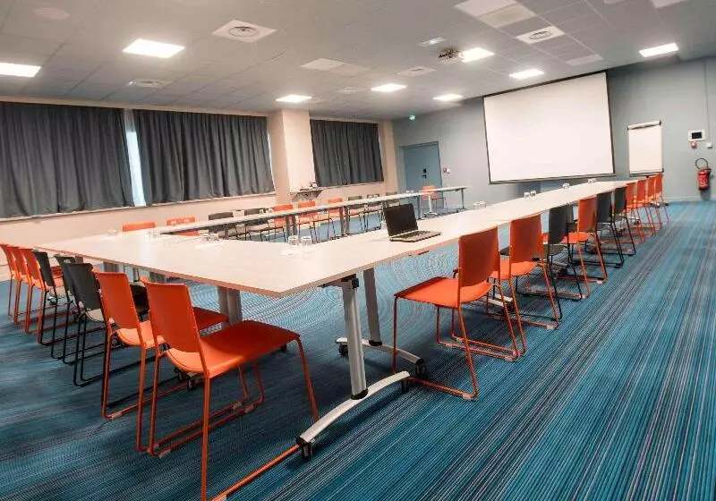 ホテル Ibis Styles Toulon Centre Port