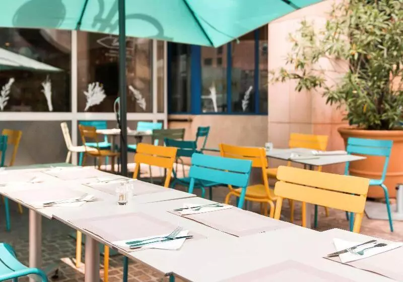 ホテル Ibis Styles Toulon Centre Port