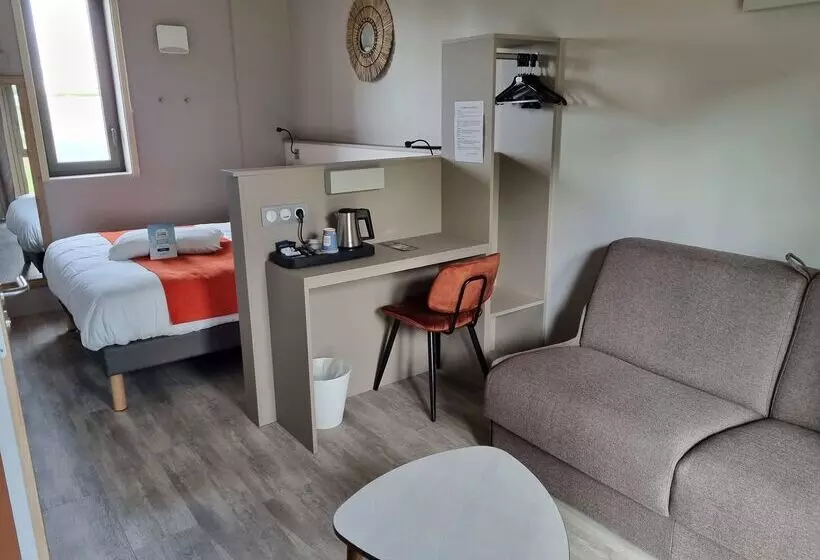 호텔 Kyriad Angoulême Nord Champniers  Hôtel & Résidence