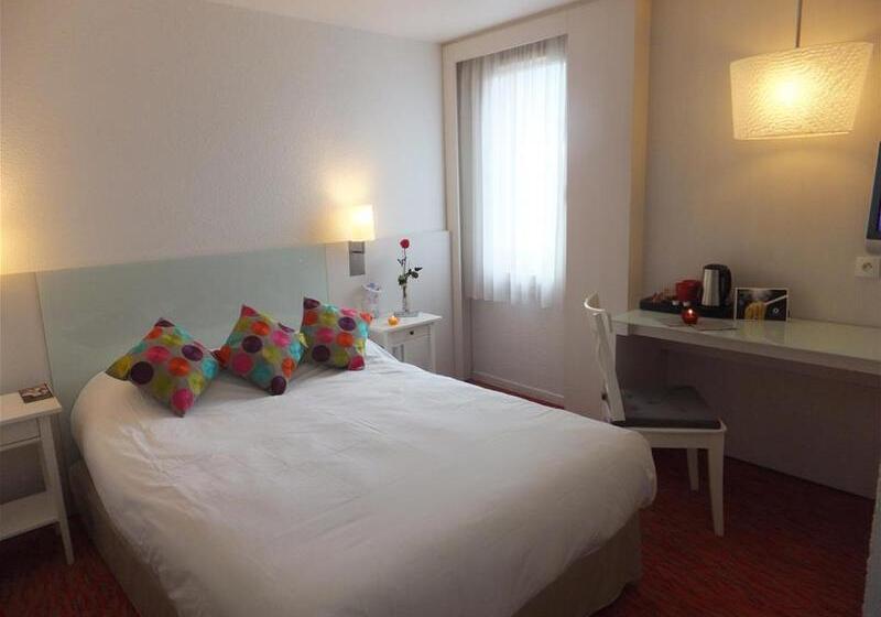 בית מלון כפרי Kyriad Toulouse Blagnac Aéroport