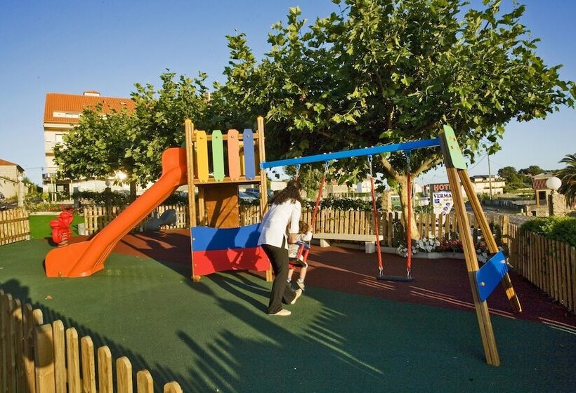 ホテル Oca Vermar