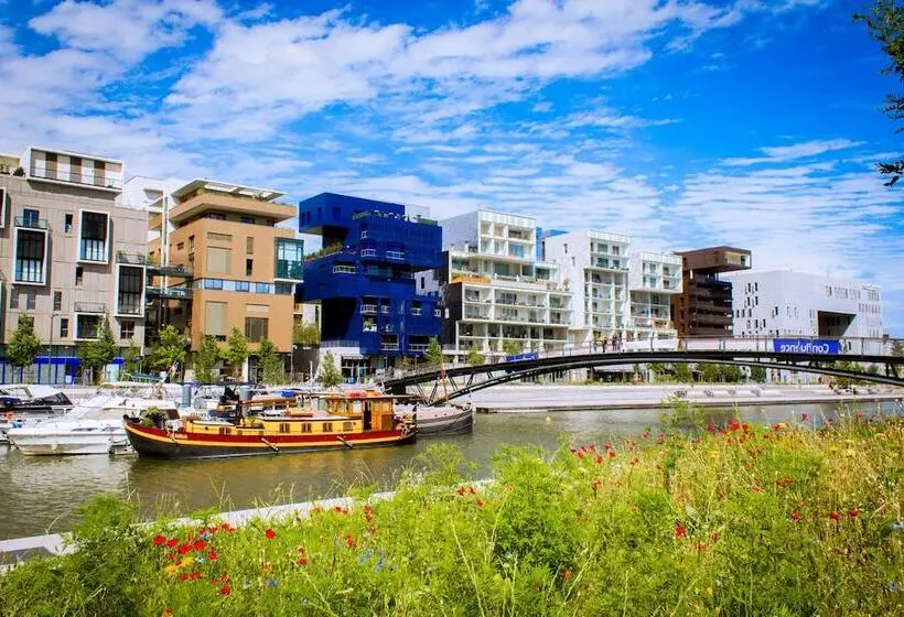 ホテル Saphir Lyon