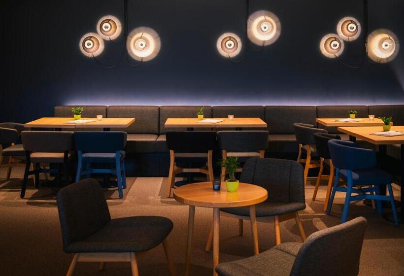 Отель Vienna House Easy By Wyndham Coburg