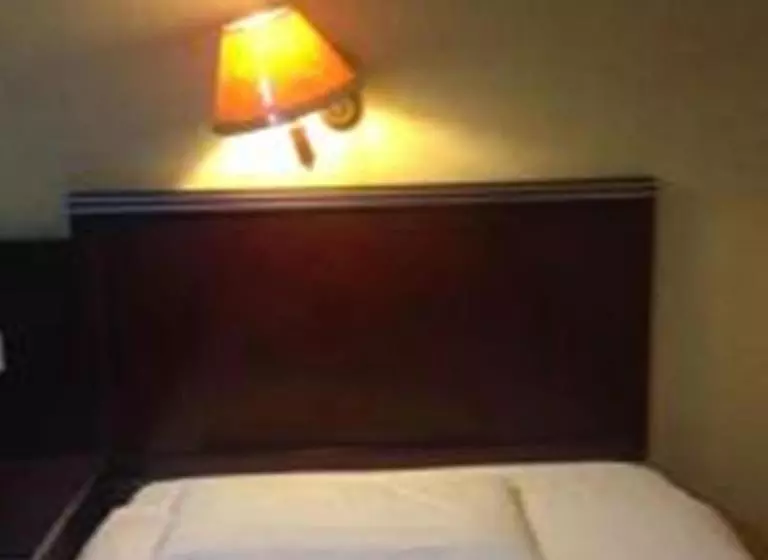 Hotelli 7days Inn Urumuqi West Kashi Road Airport