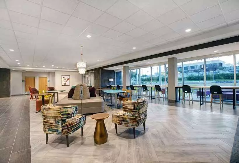هتل Home2 Suites By Hilton Yuma Pivot Point