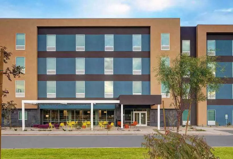 هتل Home2 Suites By Hilton Yuma Pivot Point