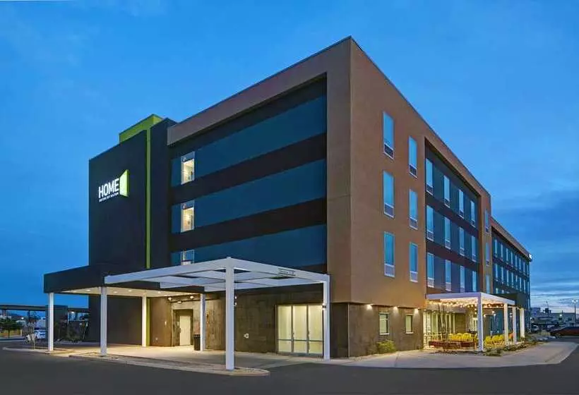 هتل Home2 Suites By Hilton Yuma Pivot Point