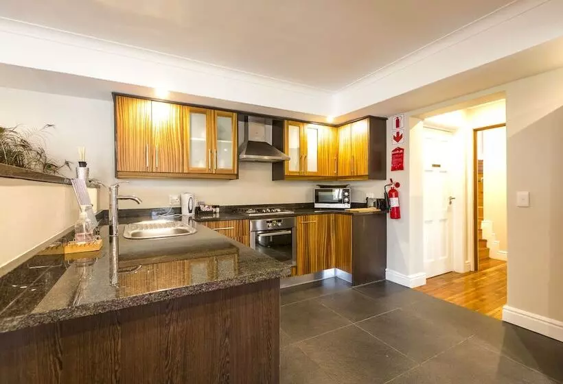 Hotelli Orange Inn Knysna