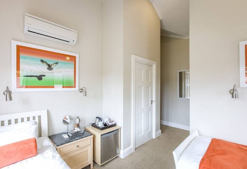 Отель Orange Inn Knysna