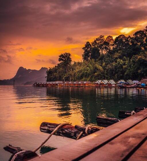 호텔 Our Jungle House