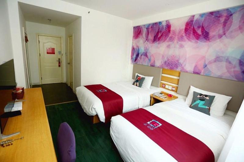 Pai Hotel Zhengzhou Jingguang Road Bus Terminal Station